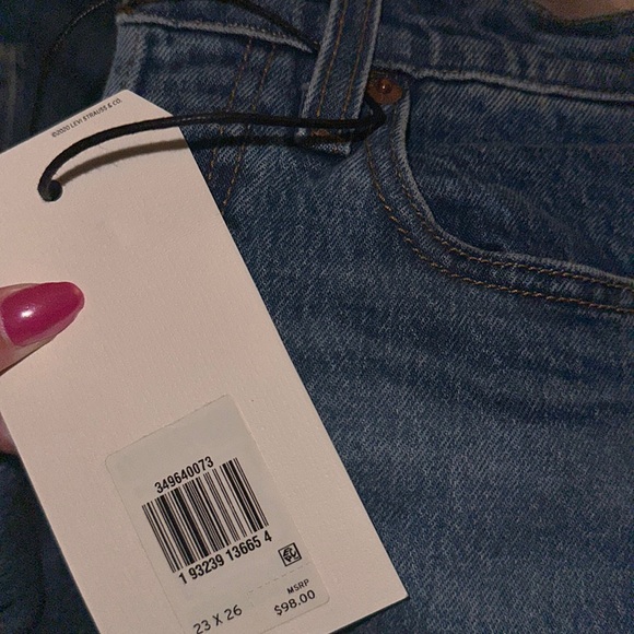 Brand new with tag Levi wedgie straight jeans - Picture 3 of 5